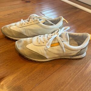 Oncept Women’s Tokyo sneaker in White Cloud Sz.8